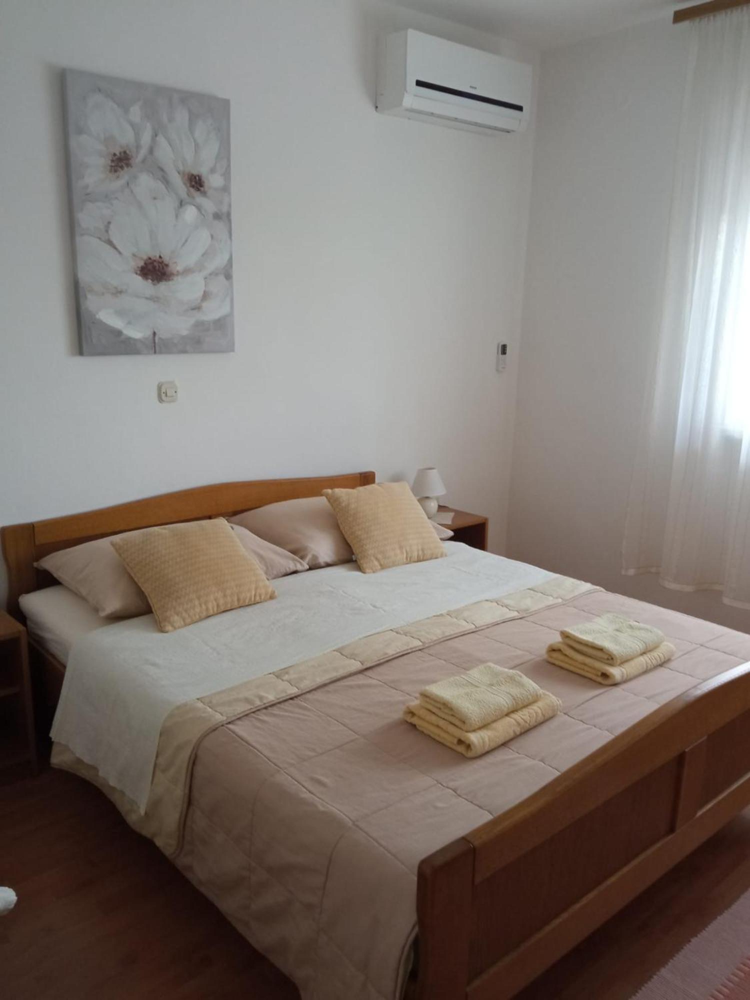 Apartment Plitvice Starigrad Paklenica Exterior foto